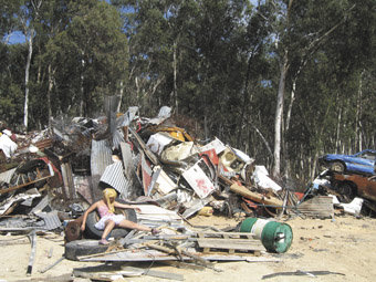 Katthy Cavaliere, Loved, 2008, installation/performance