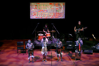 rossing Roper Bar, Australian Art Orchestra, Wagilak Gujarra and Nyilapapidgi musicians of Ngukurr 