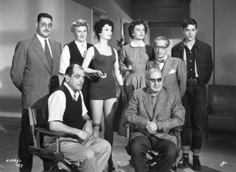 On location for The Criminal Life of Archibaldo de la Cruz. Standing: Jacinto Lasa, Jeanne Rucar, Miroslava Stern, 
Jose Ignacio Mantecon and Rafael Buñuel. Seated: Luis Buñuel and Ernesto Ugarte. 
México 1955