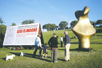 Billy Apple, Less is Moore, Wellington, 28 March 2009. Commissioned by Adam Art Gallery for One Day Sculpture