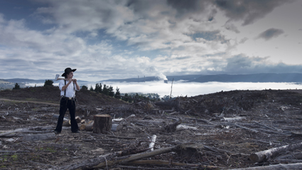 Nathan Babet (Hrebabetzky), Wood Splitter - 2012 (production still)