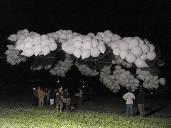 Usman Haque, Sky Ear (2004), outdoor installation